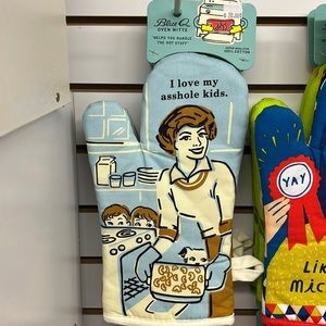 NWT BLUE Q I LOVE MY ASSHOLE KIDS OVEN MITT